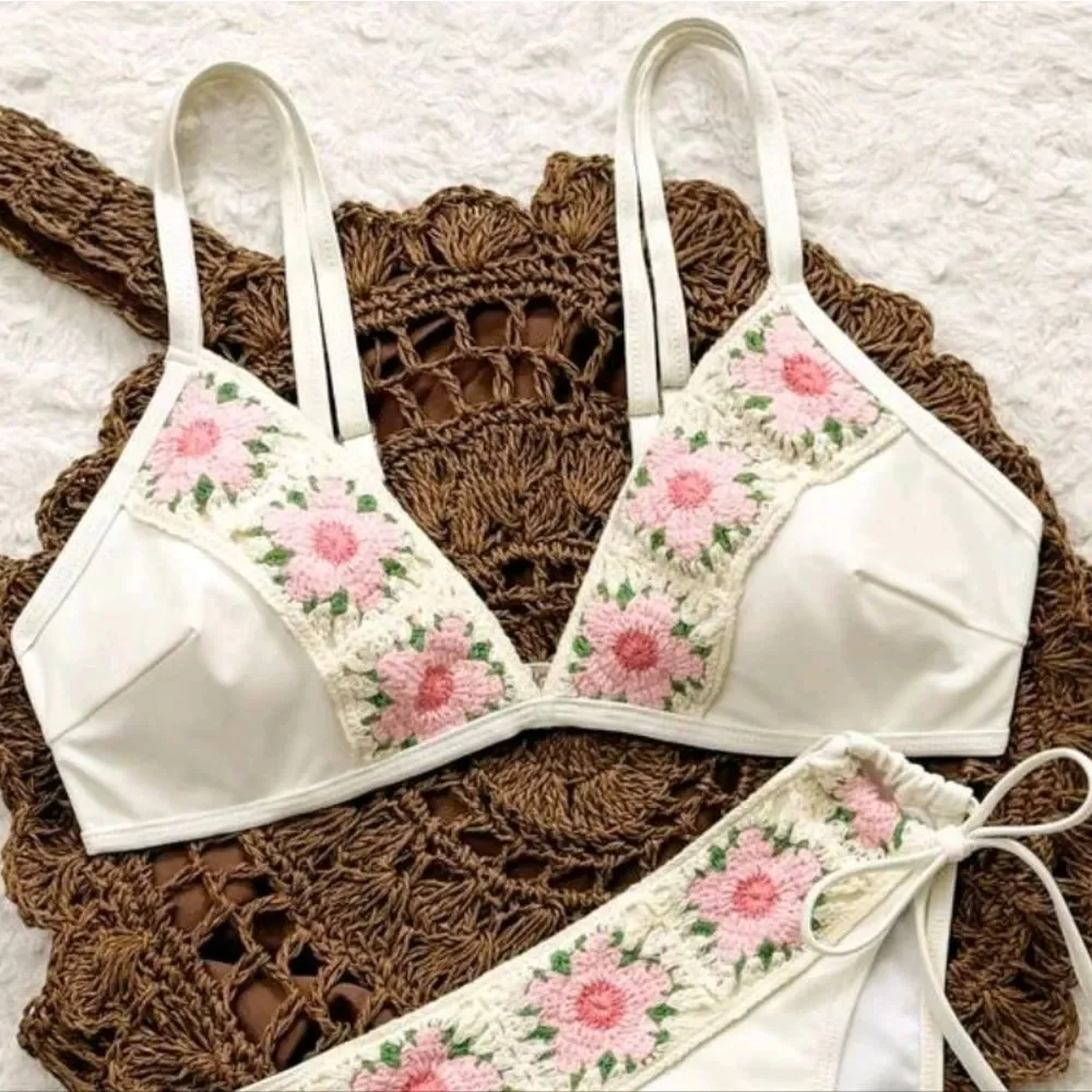 Crochet Floral Trim White Bikini Set For Women Sz M